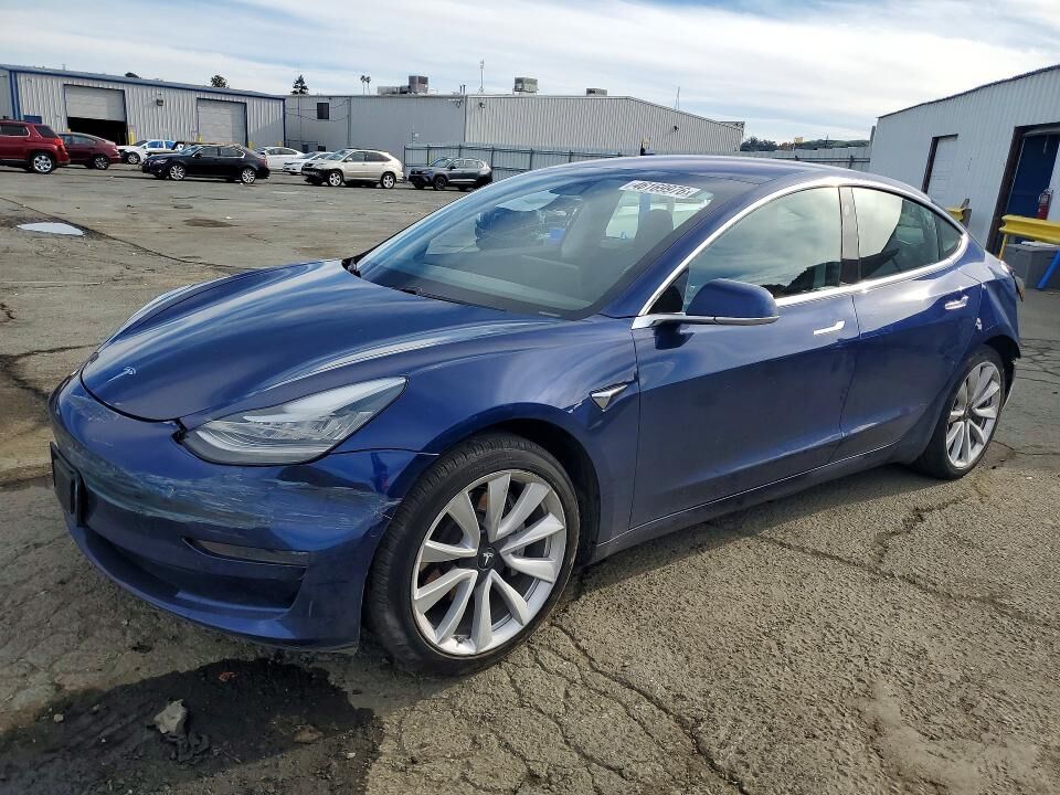2018 TESLA Model 3