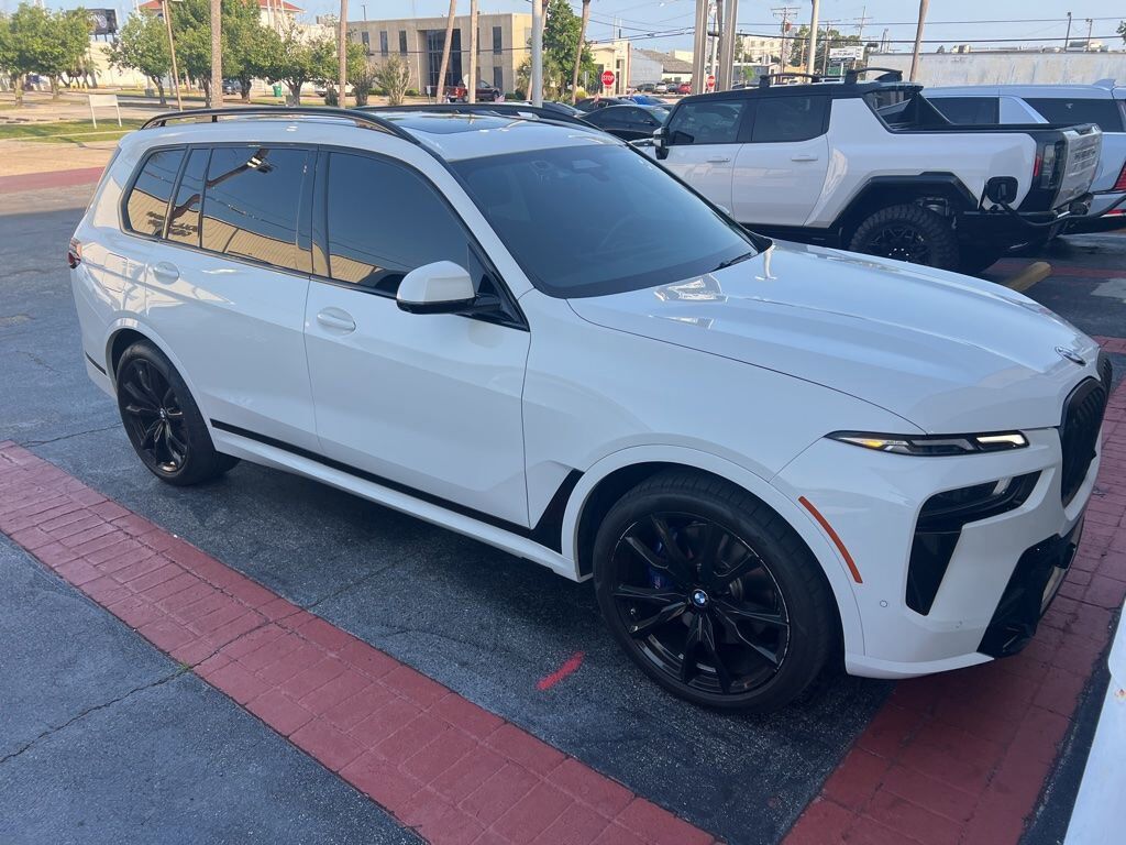 2025 BMW X7