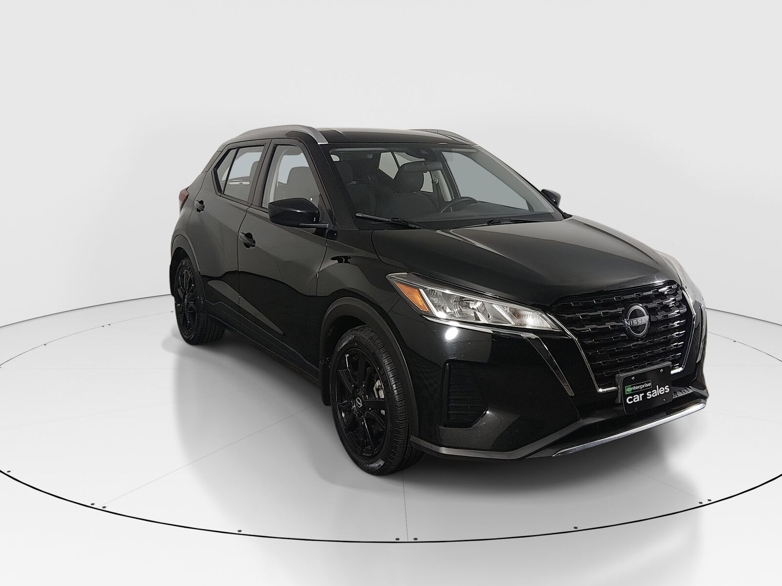 2023 NISSAN Kicks