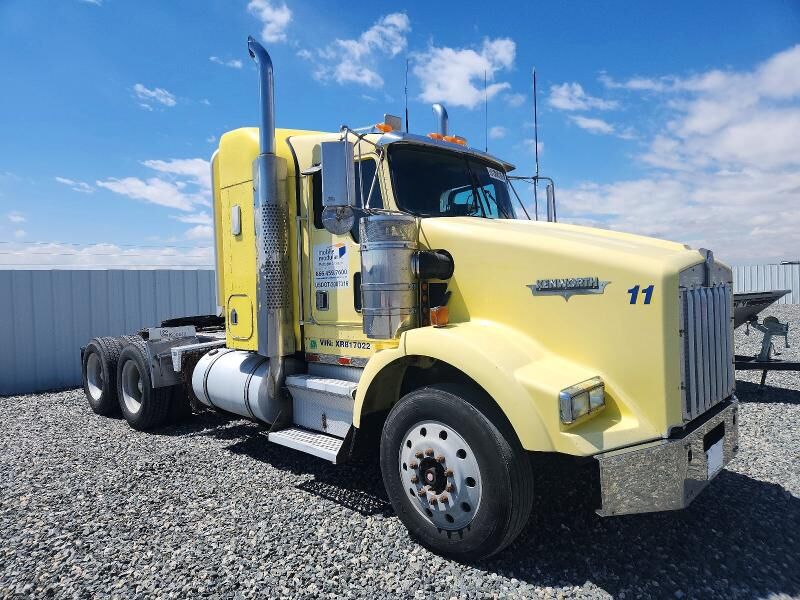 1999 KENWORTH T800