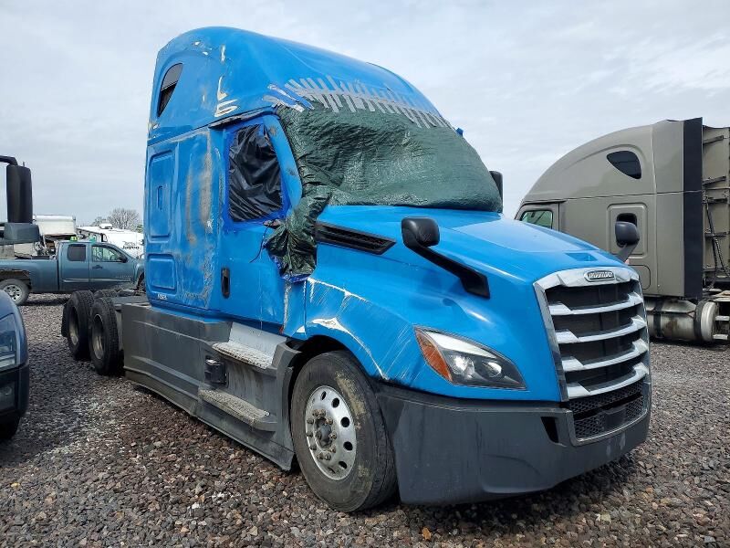 2023 FREIGHTLINER Cascadia