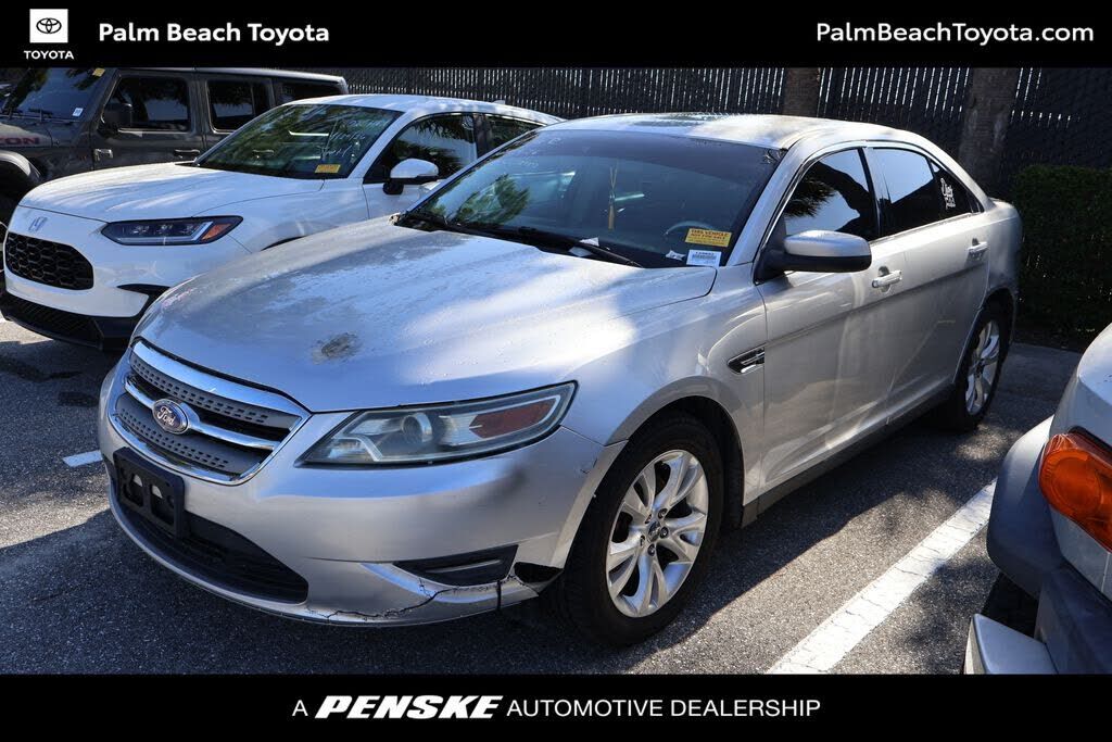2012 FORD Taurus