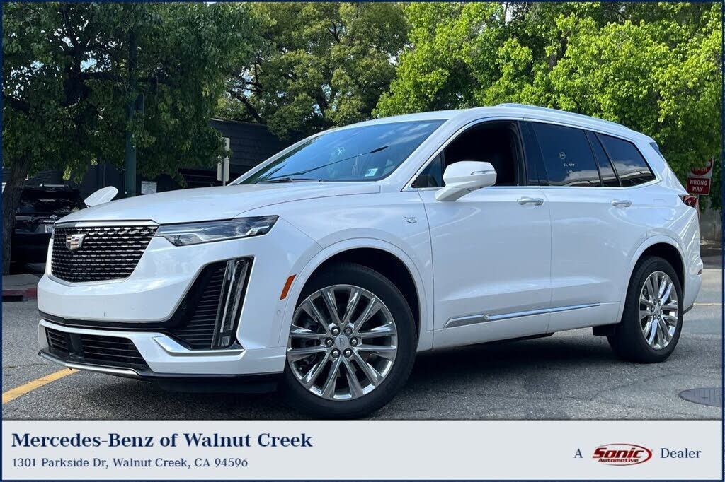 2021 CADILLAC XT6