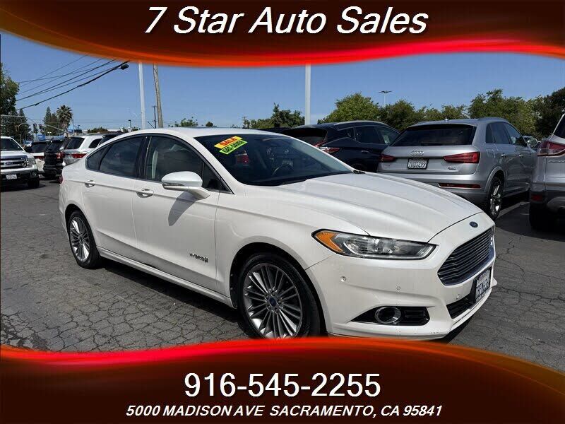 2013 FORD Fusion