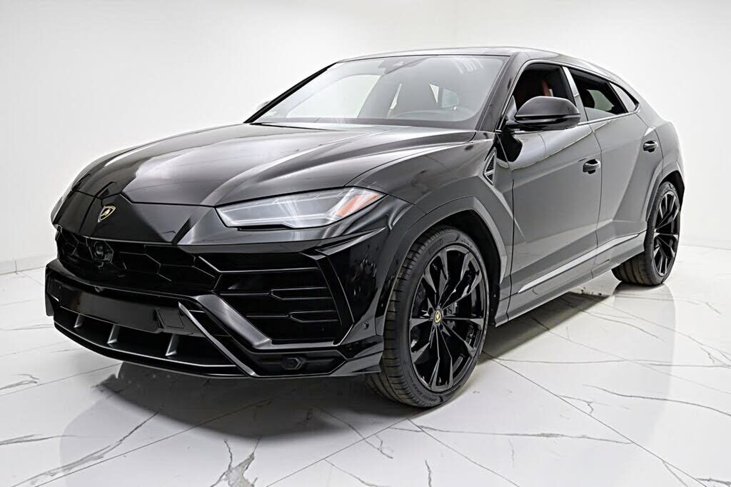 2019 LAMBORGHINI URUS