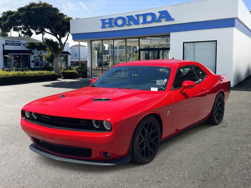 2016 DODGE Challenger