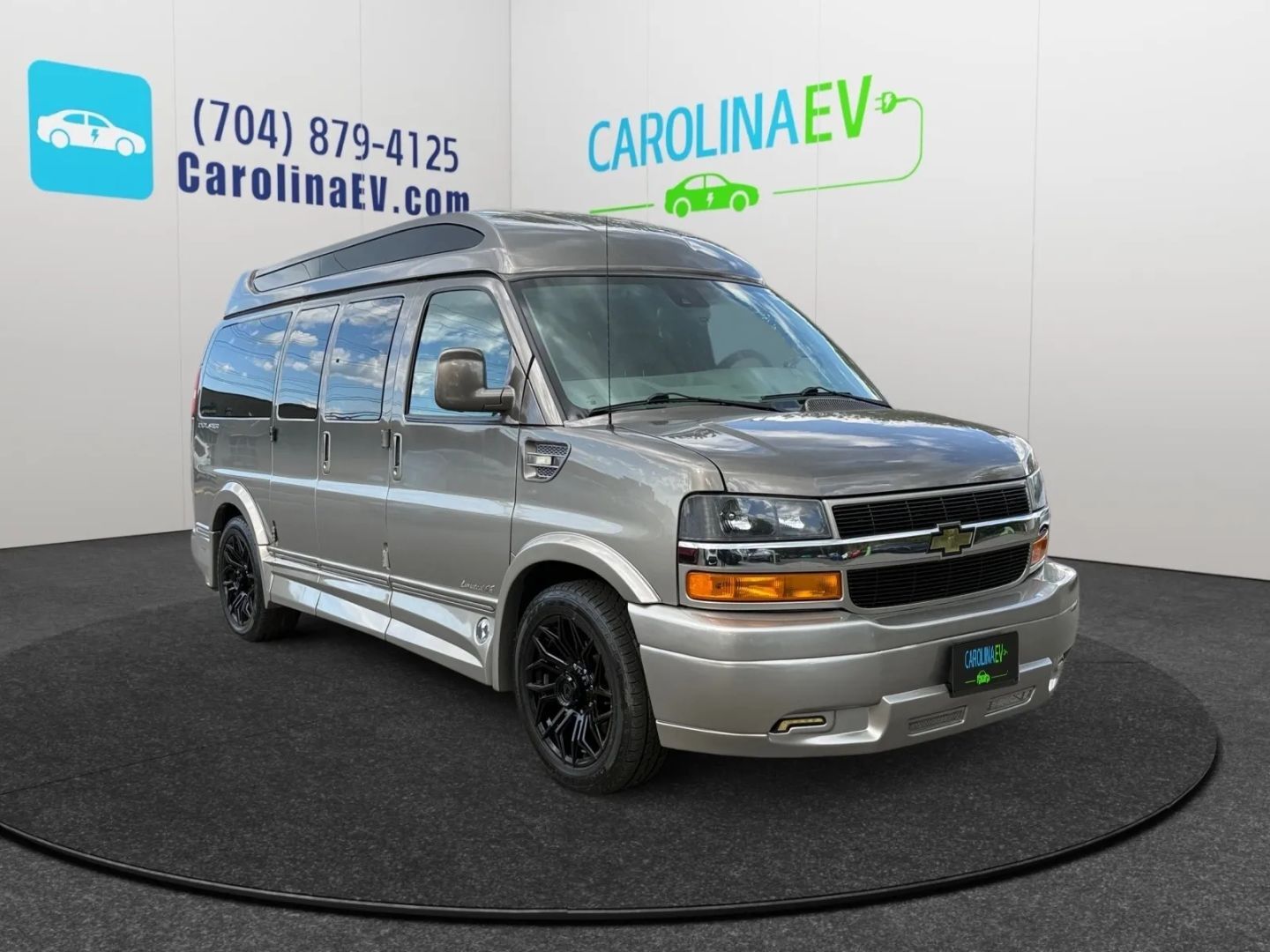 2021 CHEVROLET Express
