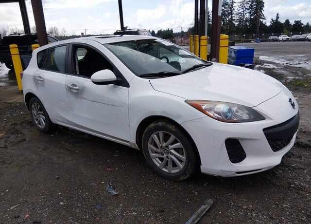 2013 MAZDA Mazda3