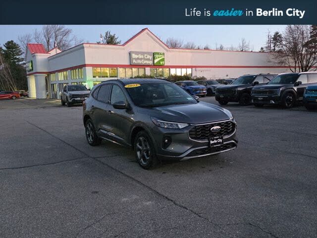 2023 FORD Escape