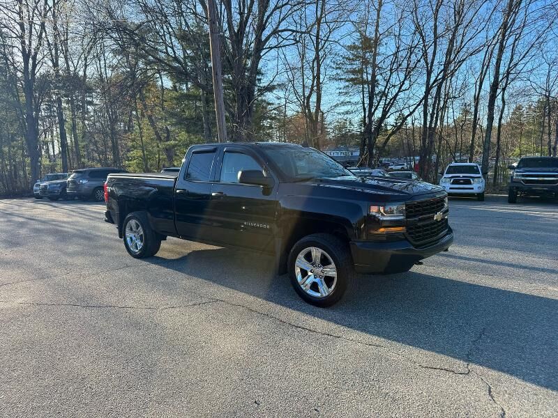2018 CHEVROLET Silverado