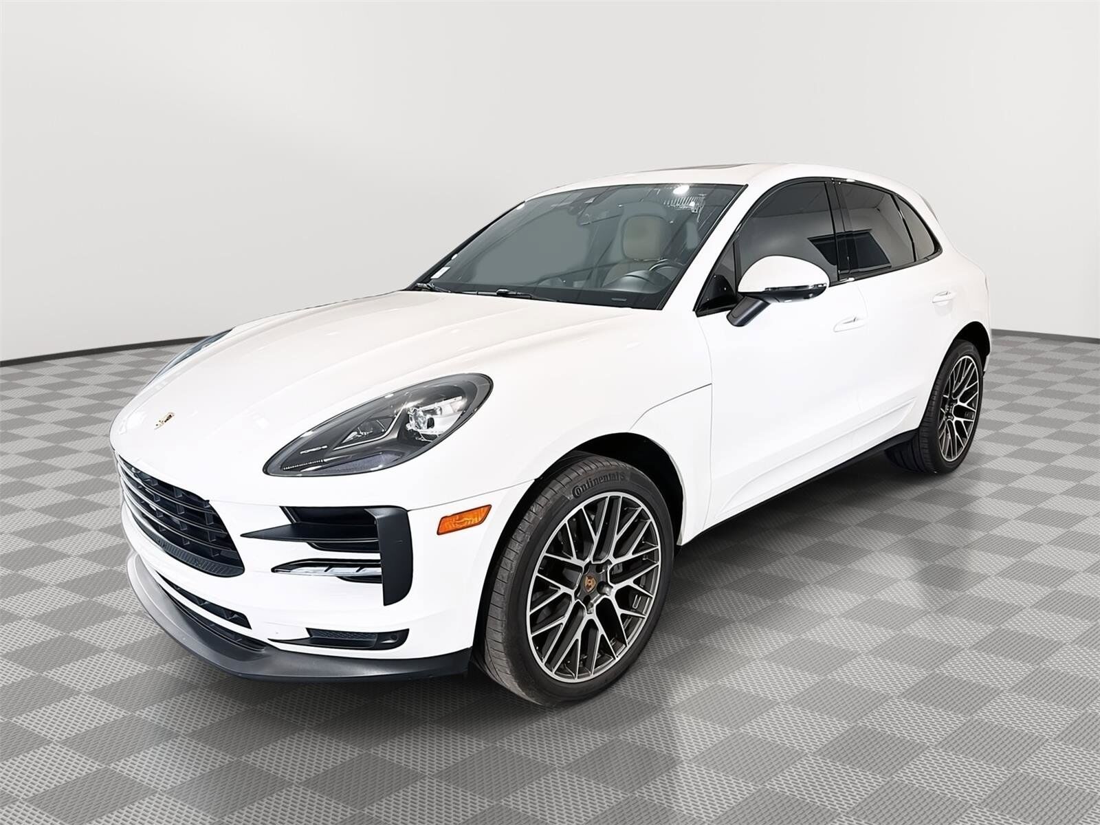 2019 PORSCHE Macan