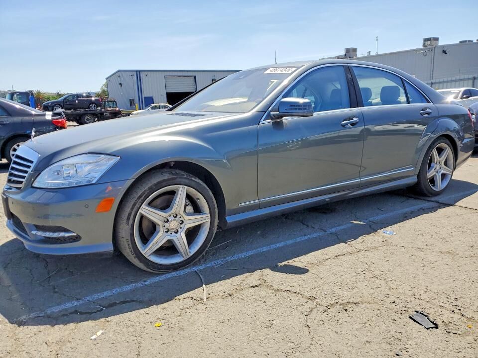 2011 MERCEDES-BENZ S-Class