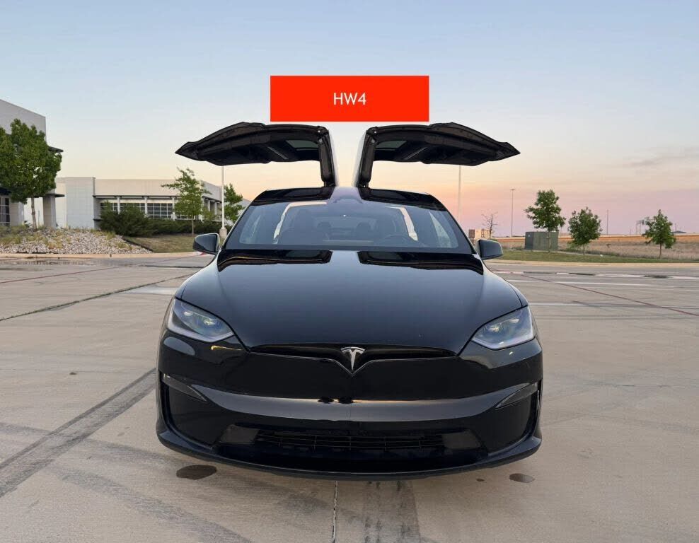 2023 TESLA Model X