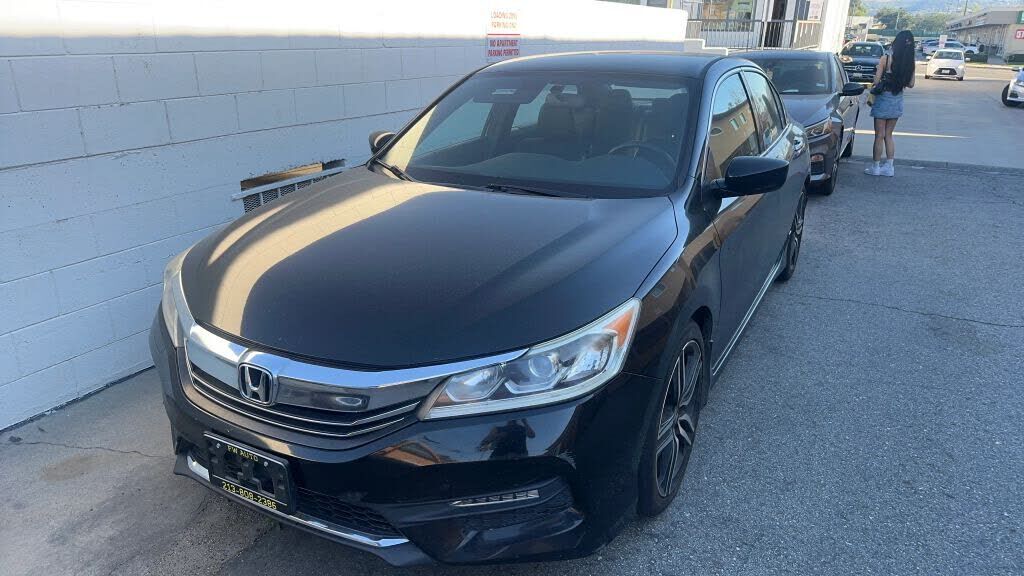 2017 HONDA Accord