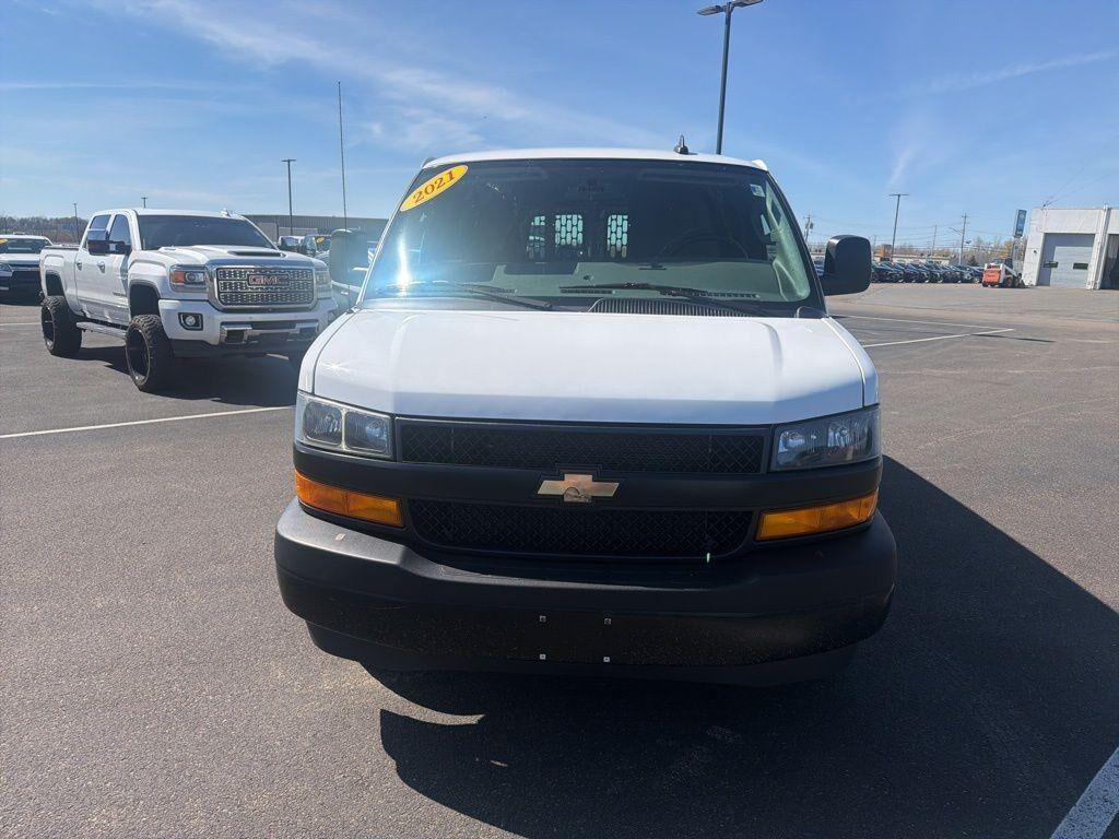 2021 CHEVROLET Express