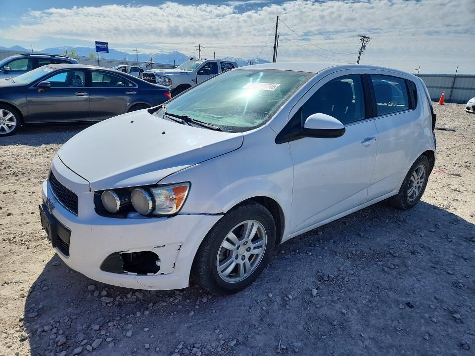 2016 CHEVROLET Sonic