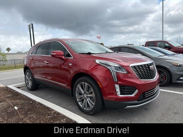 2024 CADILLAC XT5