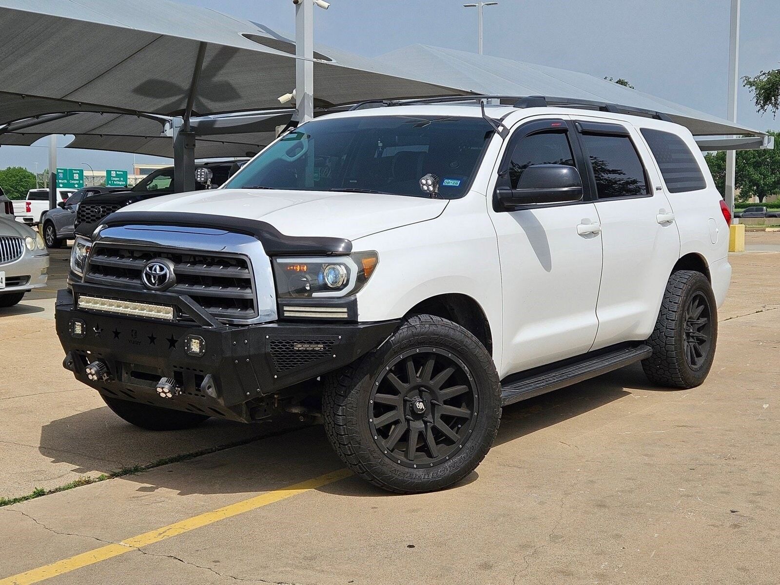 2015 TOYOTA Sequoia