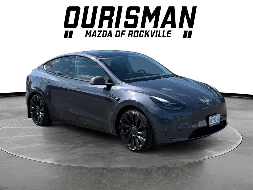 2023 TESLA Model Y