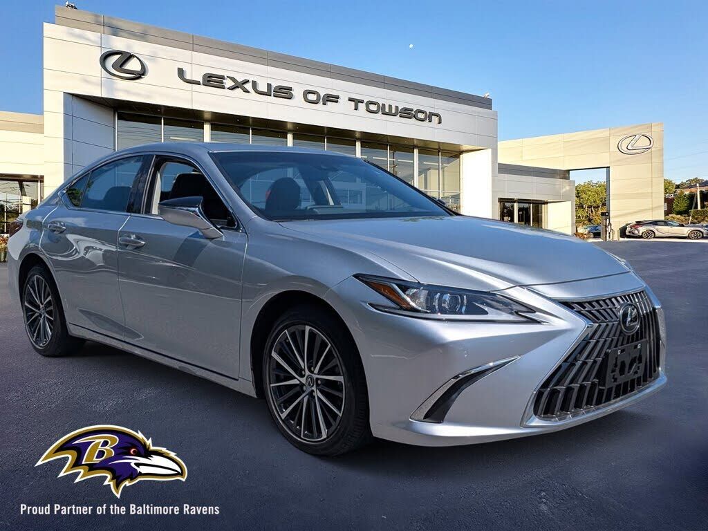 2023 LEXUS ES