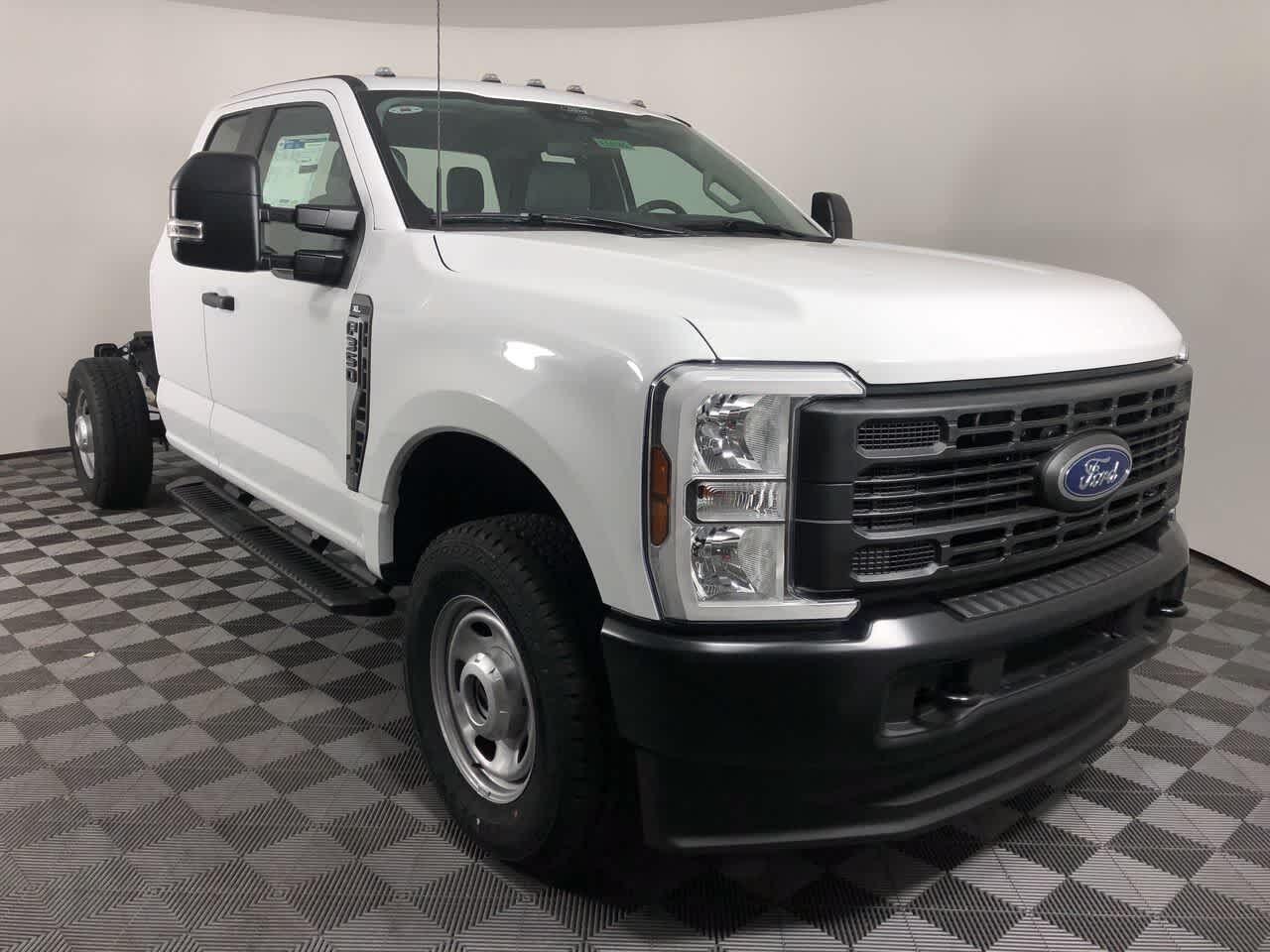2024 FORD F-350