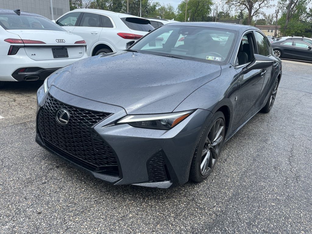 2023 LEXUS IS