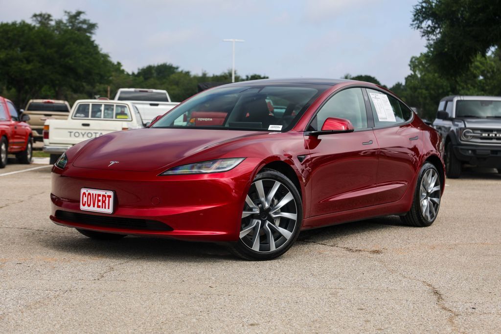 2025 TESLA Model 3