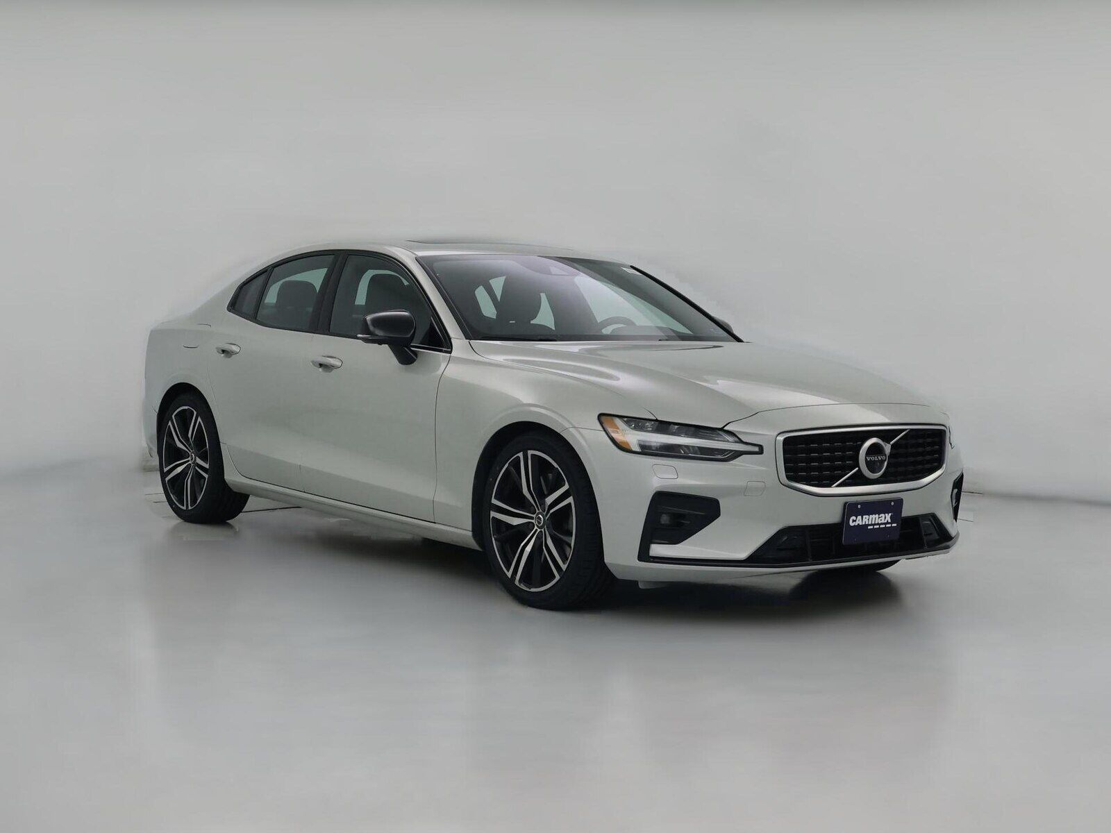 2019 VOLVO S60