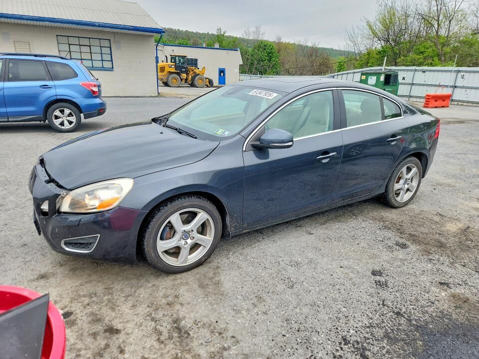 2013 VOLVO S60