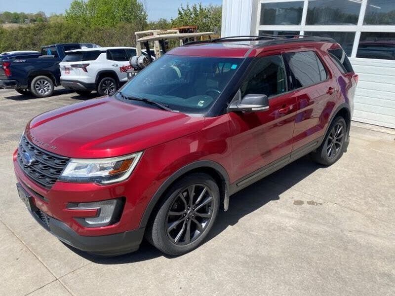 2017 FORD Explorer
