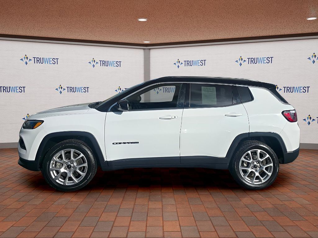 2025 JEEP Compass