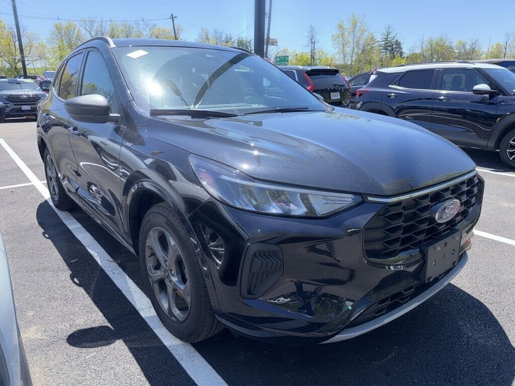 2023 FORD Escape