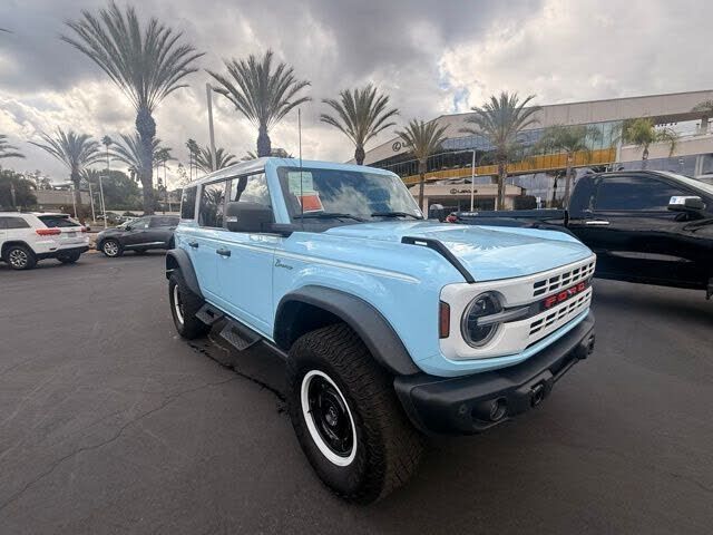 2023 FORD Bronco