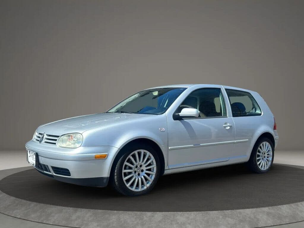 2004 VOLKSWAGEN Golf