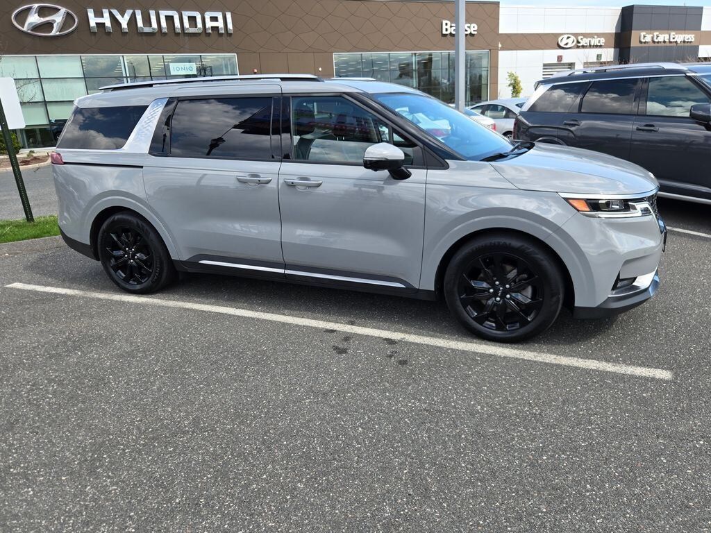 2024 KIA Carnival