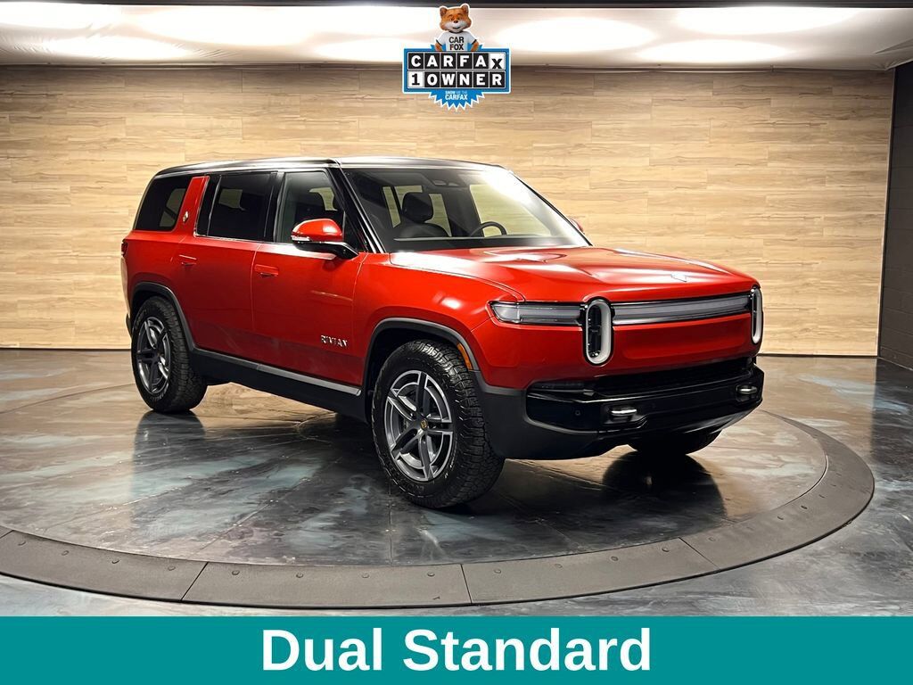 2025 RIVIAN R1S