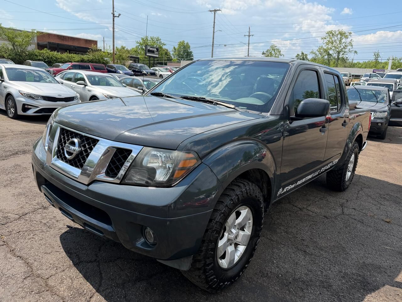 2012 NISSAN Frontier