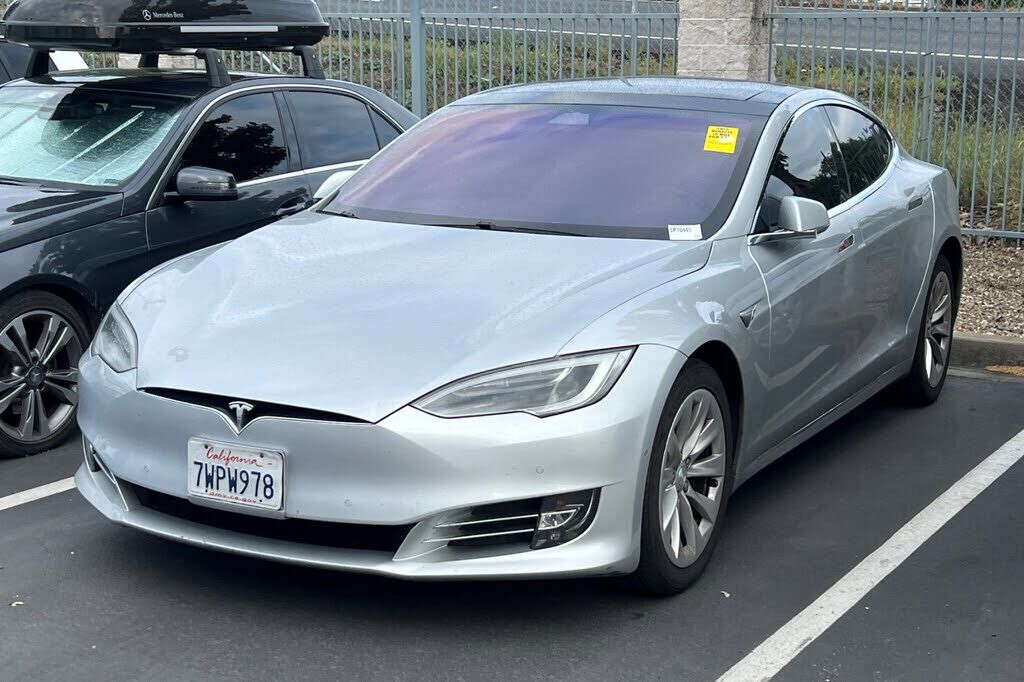 2016 TESLA Model S