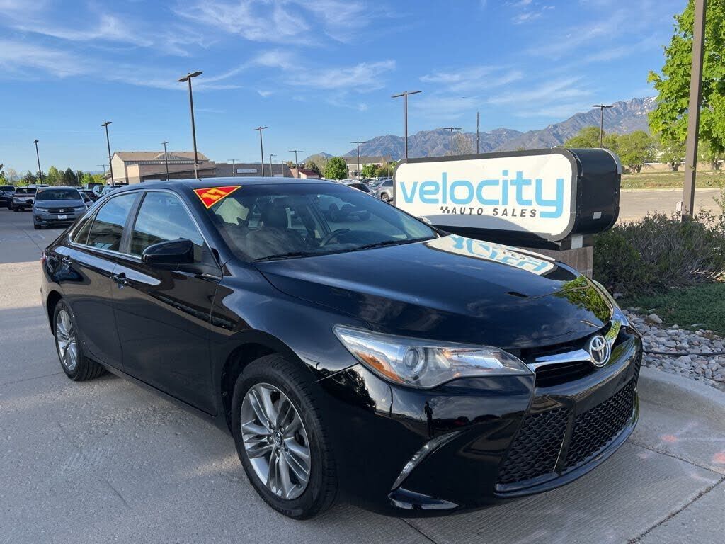 2017 TOYOTA Camry
