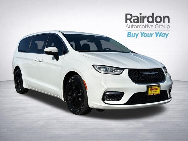 2023 CHRYSLER Pacifica