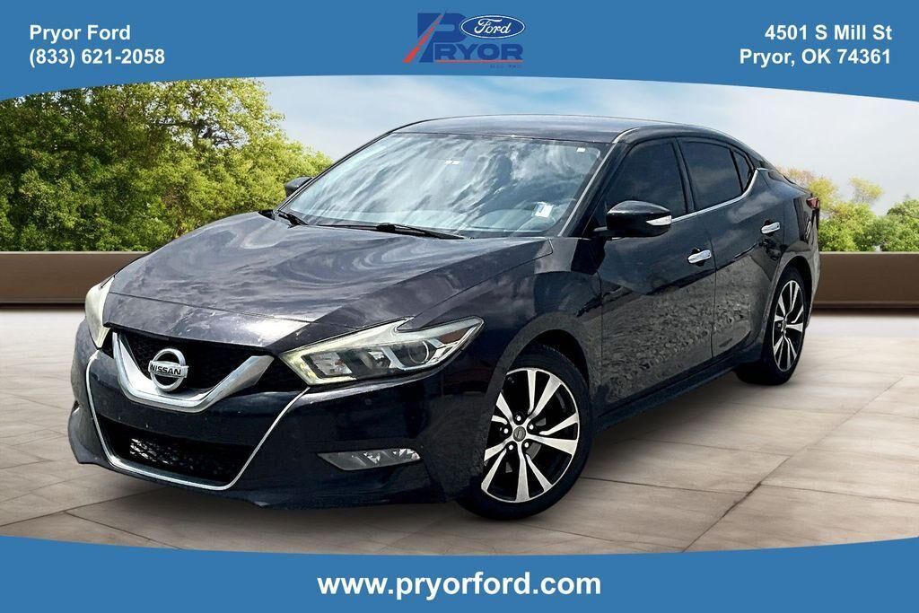 2017 NISSAN Maxima