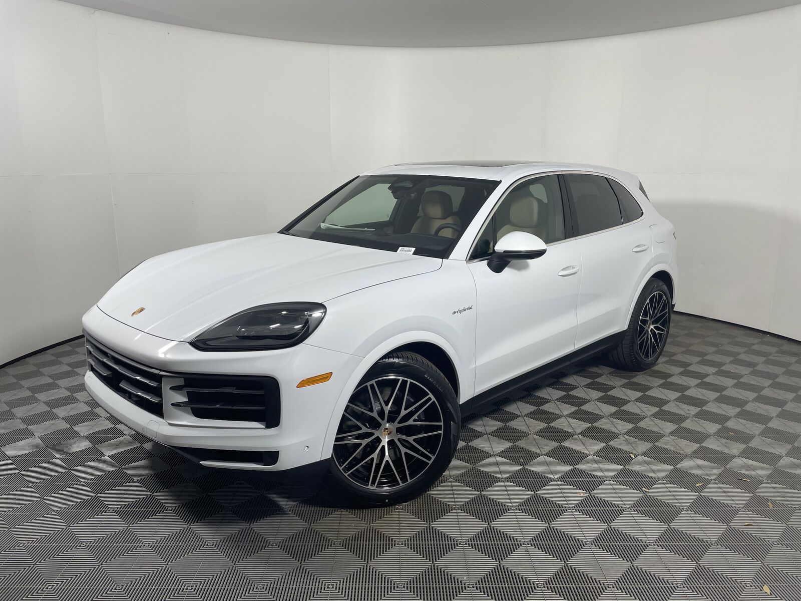 2026 PORSCHE Cayenne