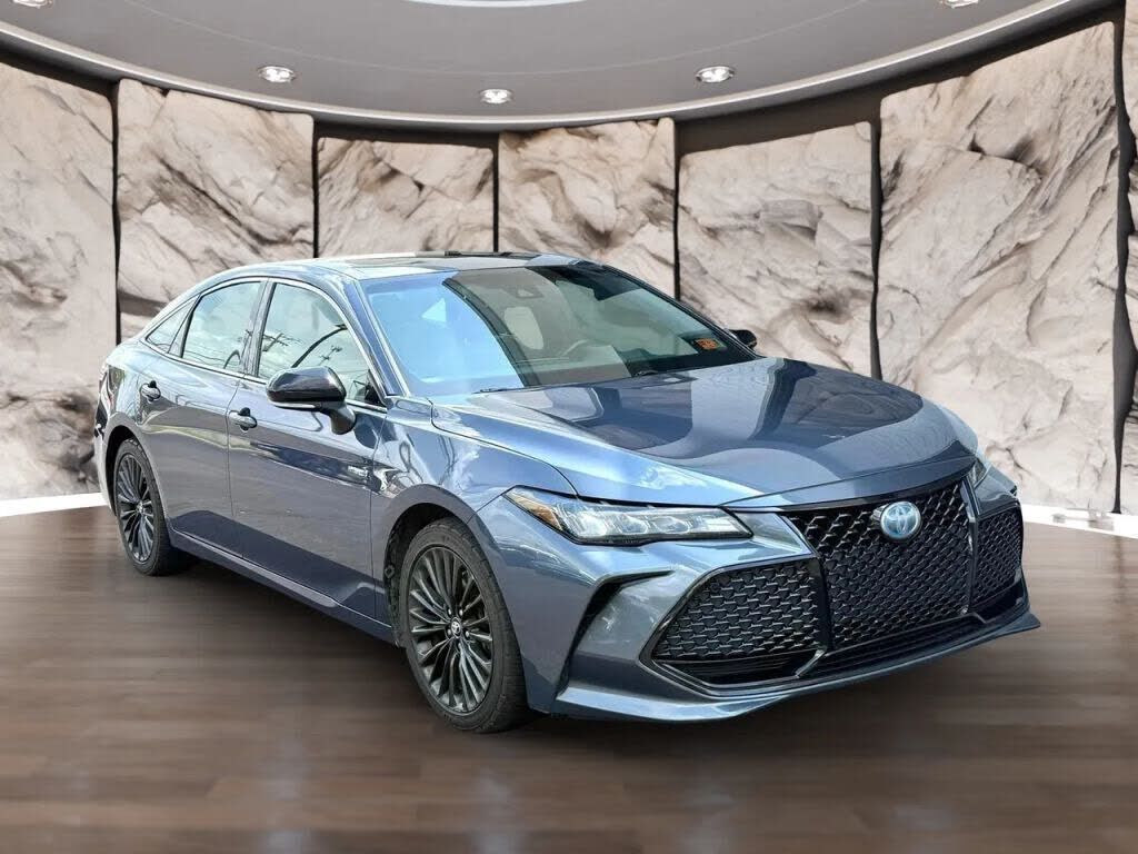 2019 TOYOTA Avalon