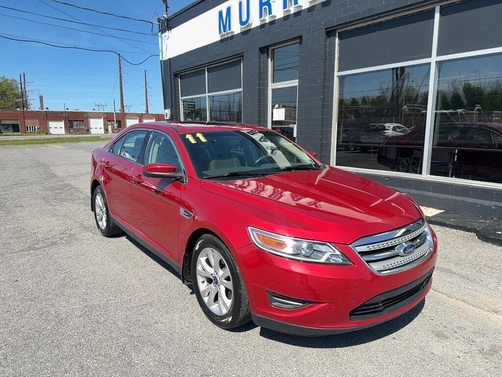 2011 FORD Taurus