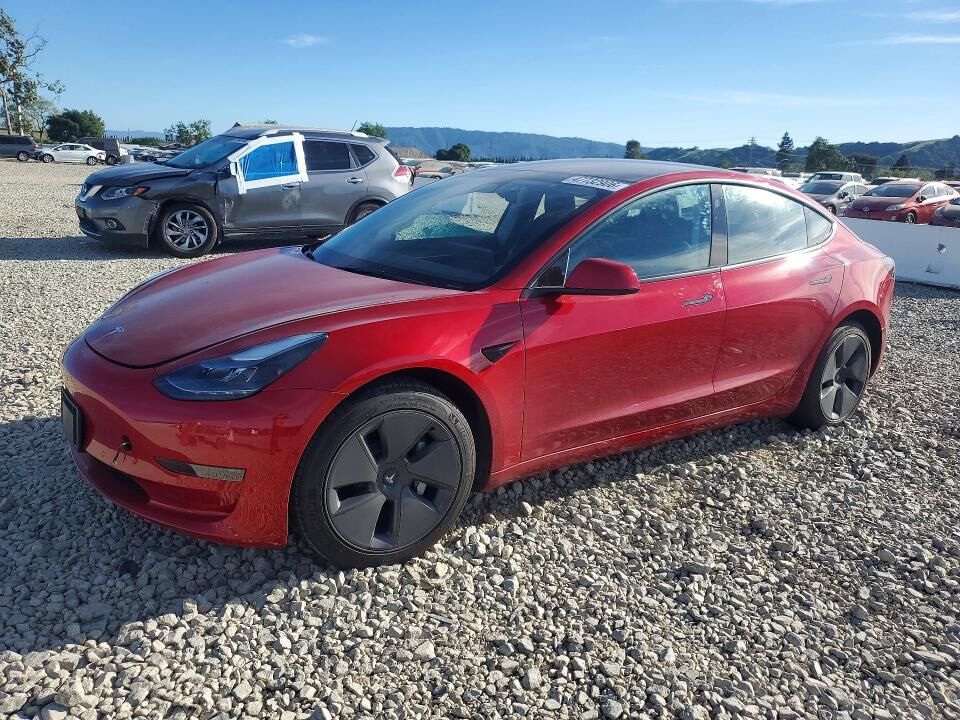 2022 TESLA Model 3