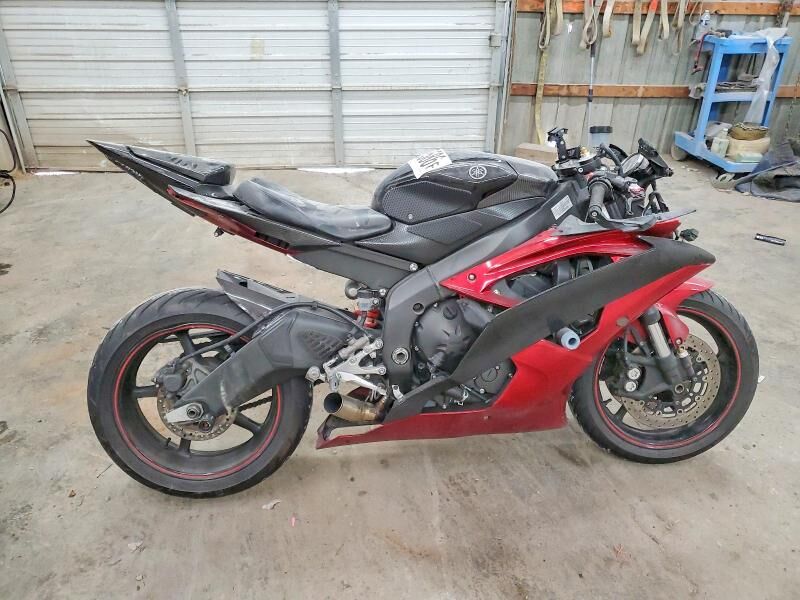 2011 YAMAHA YZF