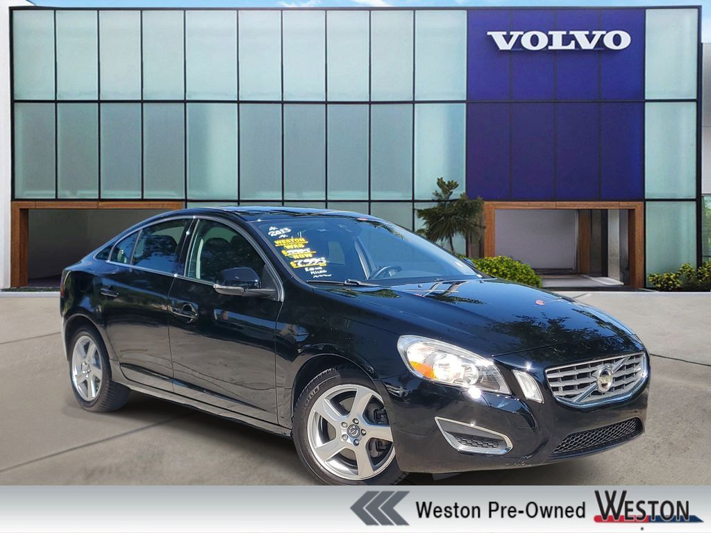2013 VOLVO S60