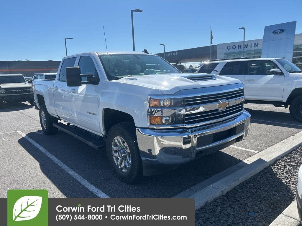 2018 CHEVROLET Silverado