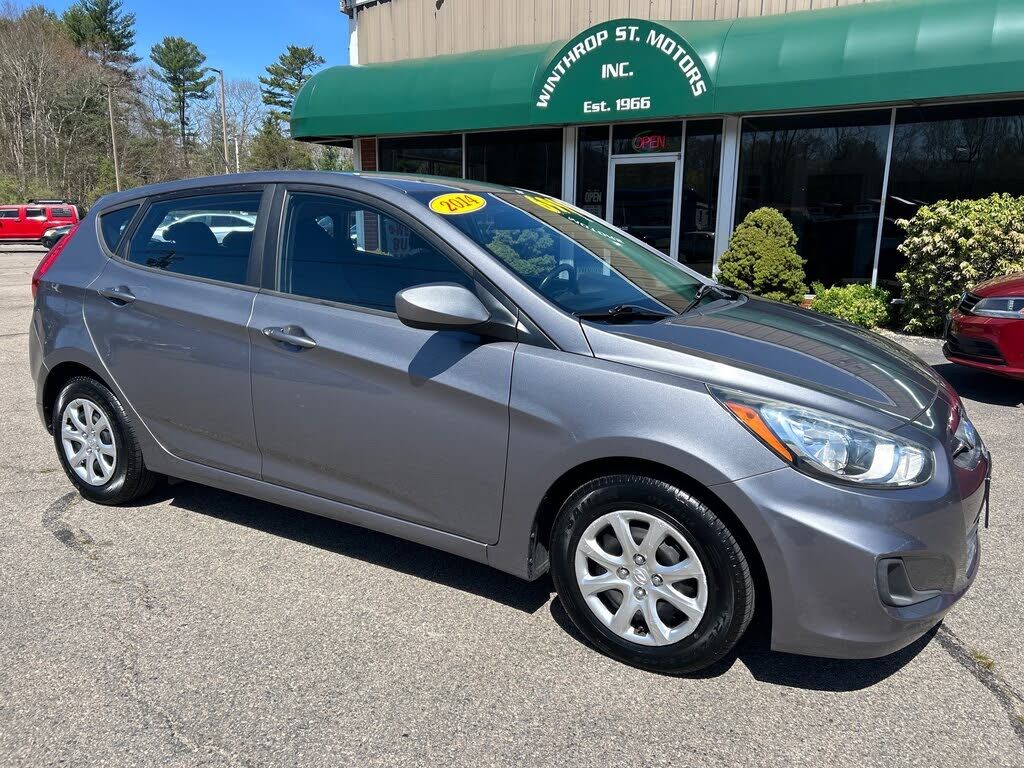 2014 HYUNDAI Accent