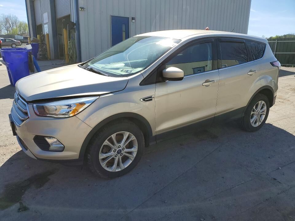 2017 FORD Escape